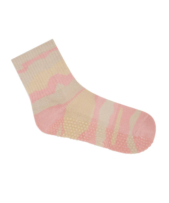 Move Active Classic Crew Grip Socks - Pink Camo