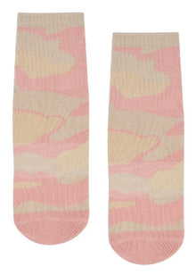  Move Active Classic Crew Grip Socks - Pink Camo